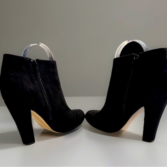 Call It Spring Lovelarwen Ankle Bootie Black Nubuck Ladies cocktail boots 7.5 - Picture 5 of 9